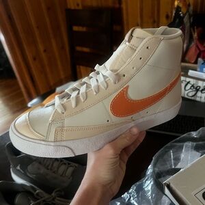 Nike High-Top Athletic Shoes - Cream and Orange
